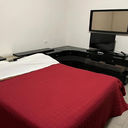 Bentivoglio 109 Hotel Ferrara Bagian luar foto