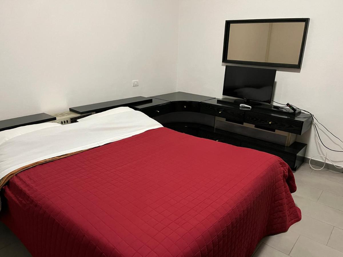 Bentivoglio 109 Hotel Ferrara Bagian luar foto